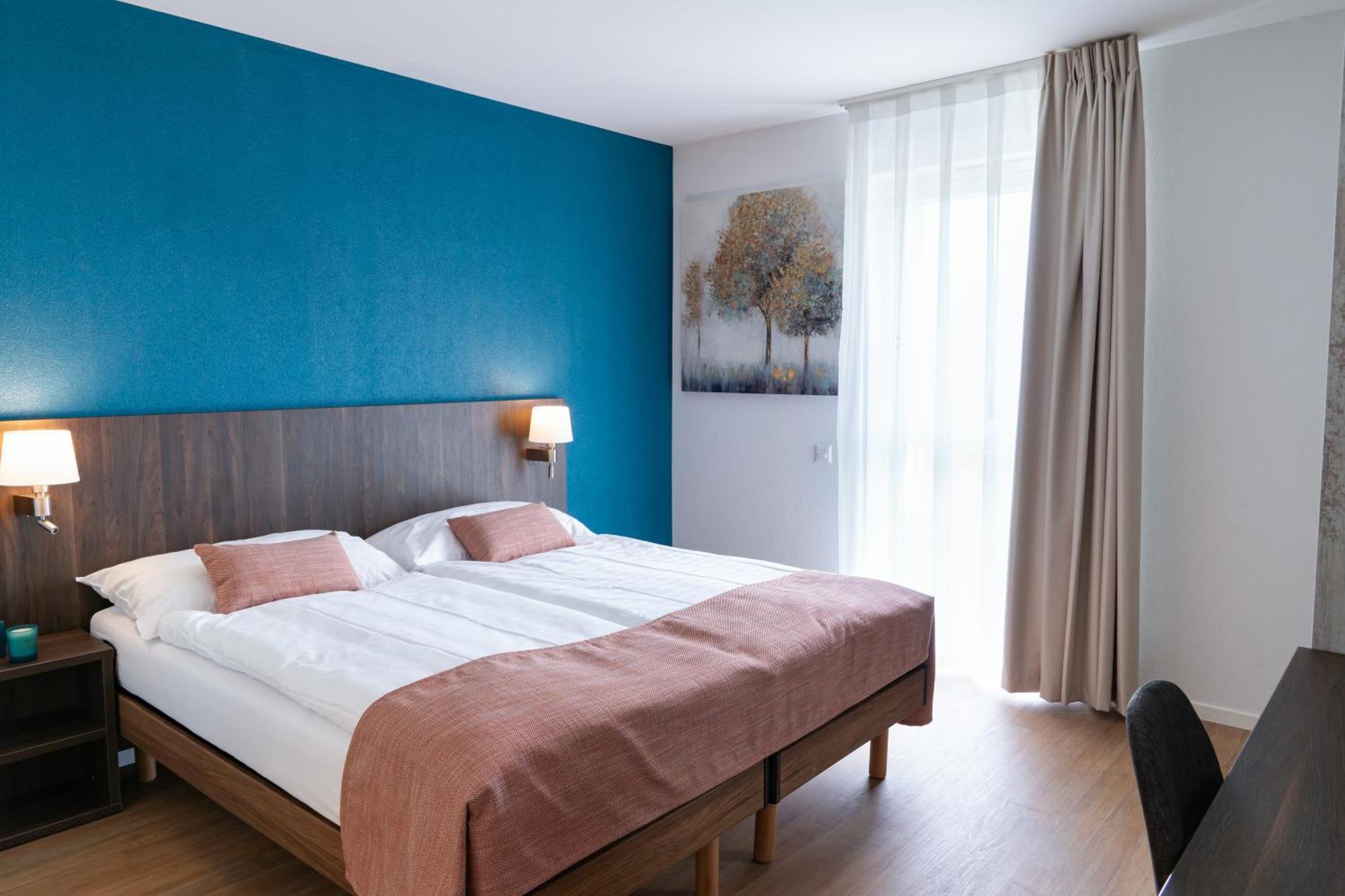 Alp Art Hotel Monthey Collombey-Muraz Экстерьер фото